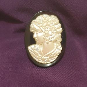 Vintage cameo pin